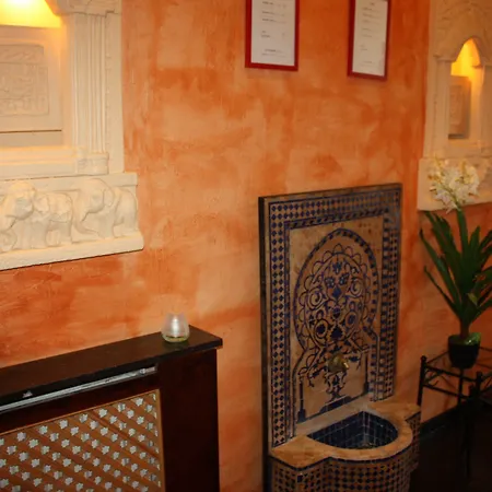 Ξενοδοχείο Family 3*